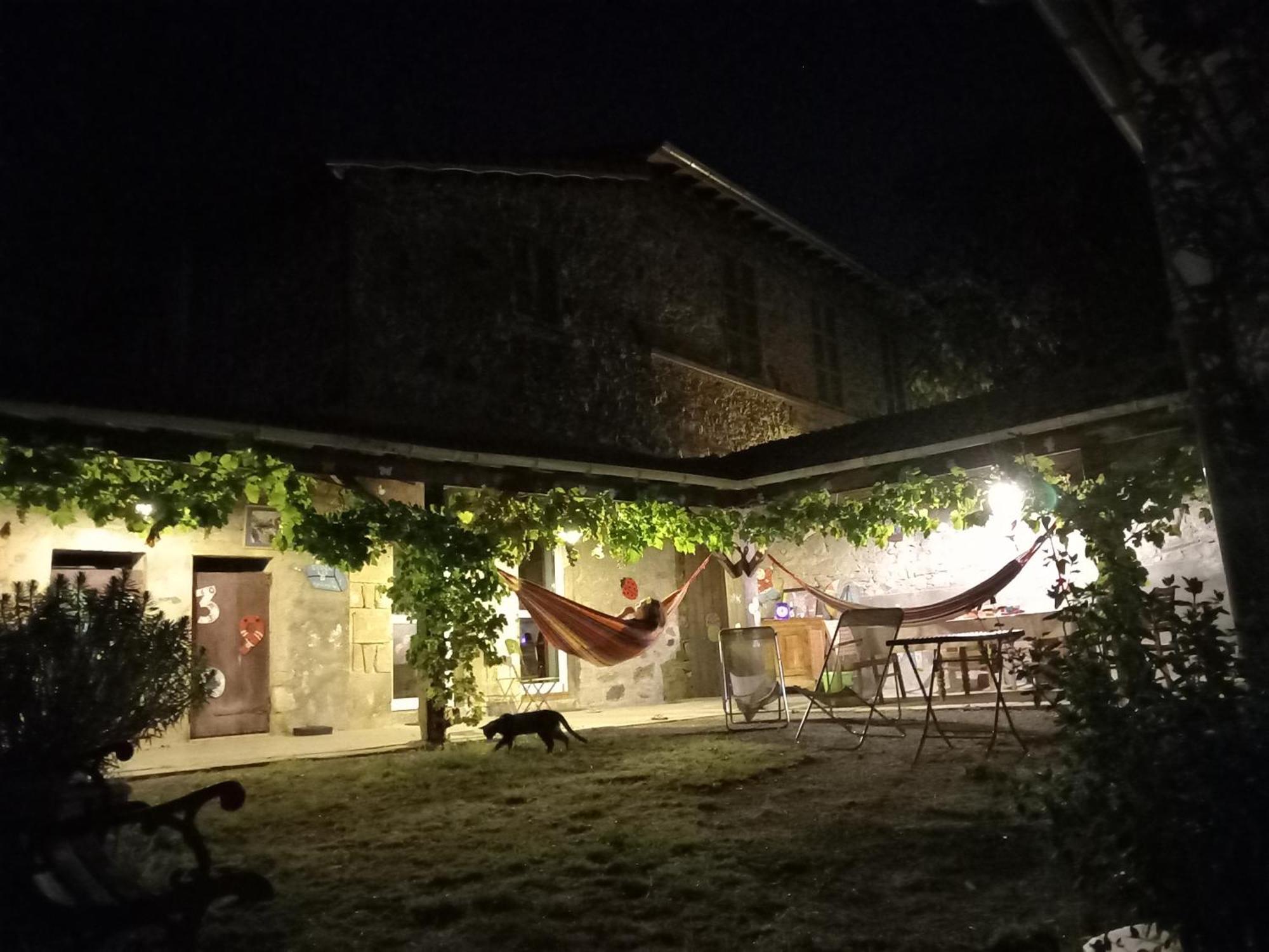 Charmant Gite Avec Parking Gratuit Sur Place. Davézieux Buitenkant foto
